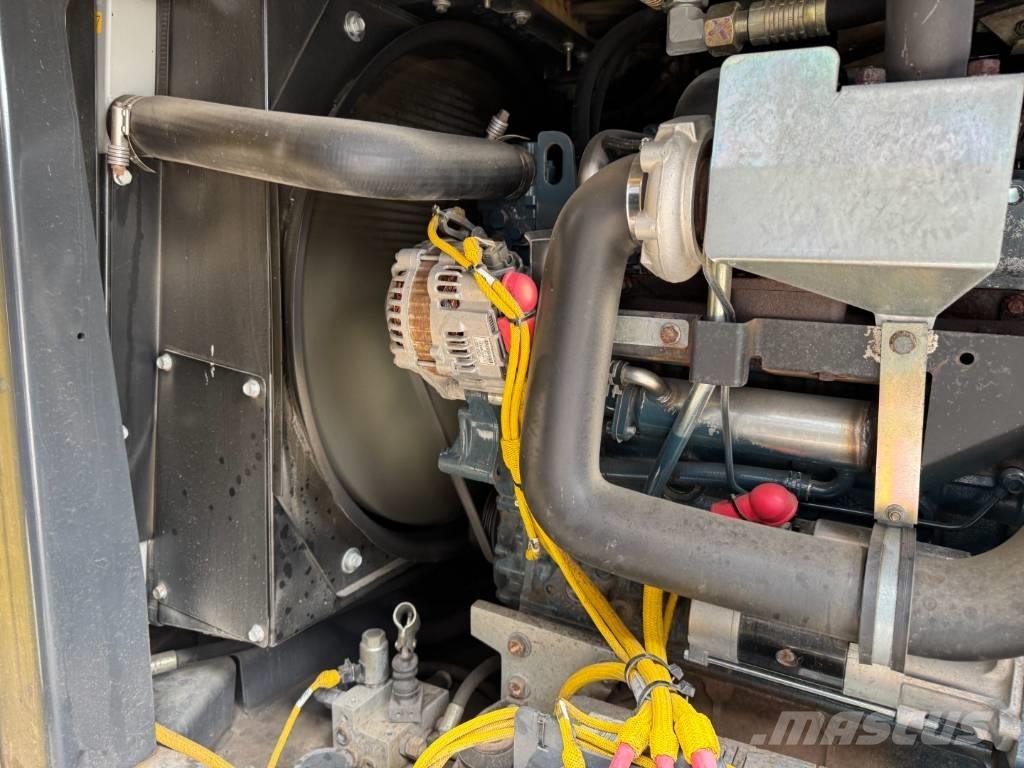 Bomag BW 174 AP-4V Divvalču grunts veltņi