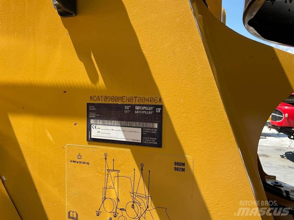 CAT 980M Iekrāvēji uz riteņiem