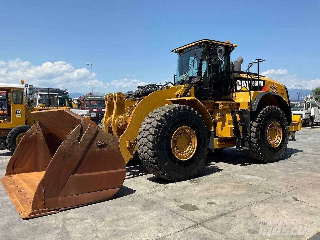CAT 980M Iekrāvēji uz riteņiem