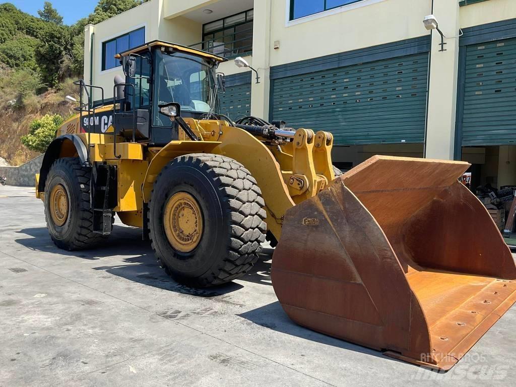 CAT 980M Iekrāvēji uz riteņiem