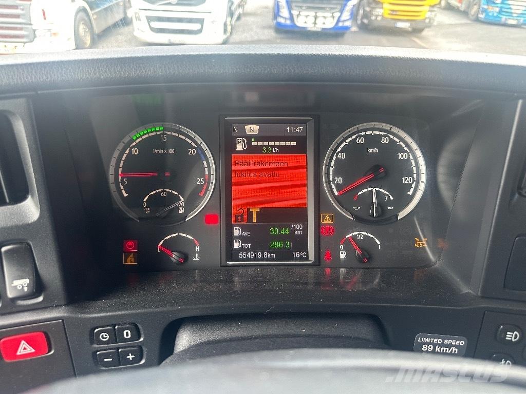Scania R520 6x2*4 Treileri ar āķi