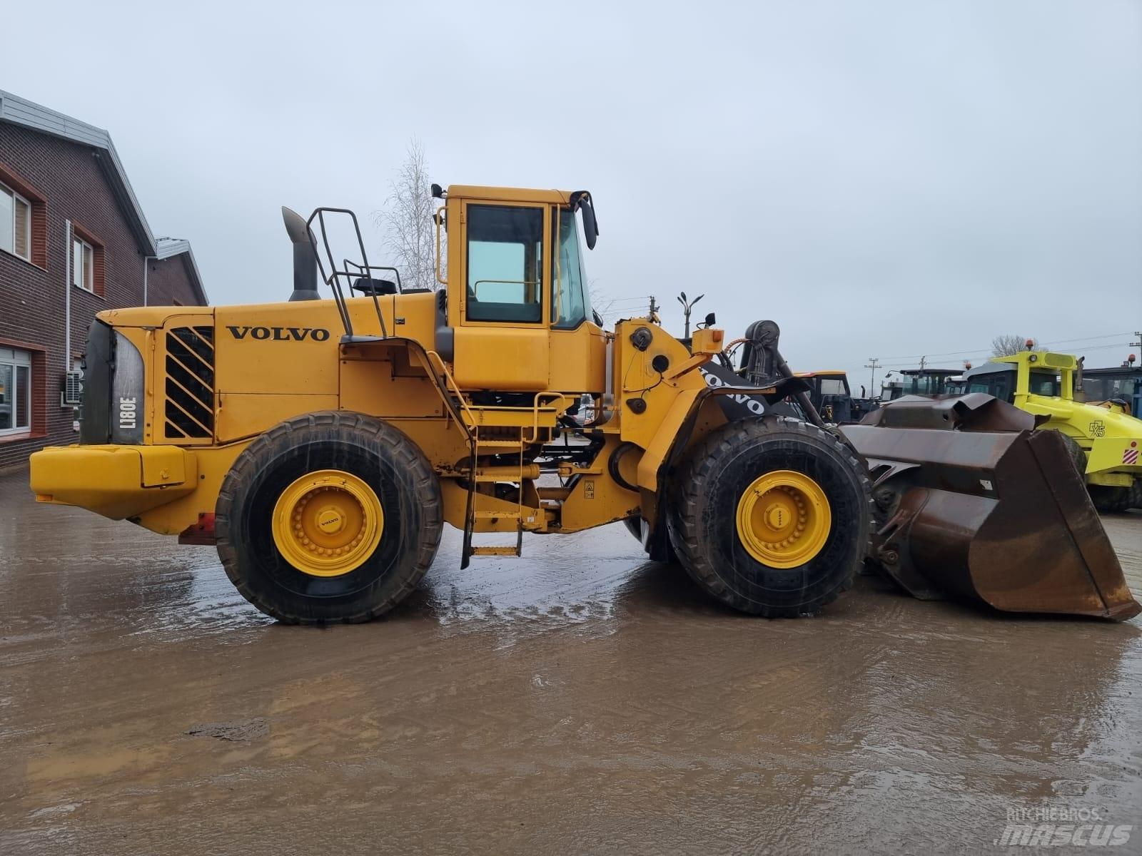Volvo L180 E Iekrāvēji uz riteņiem