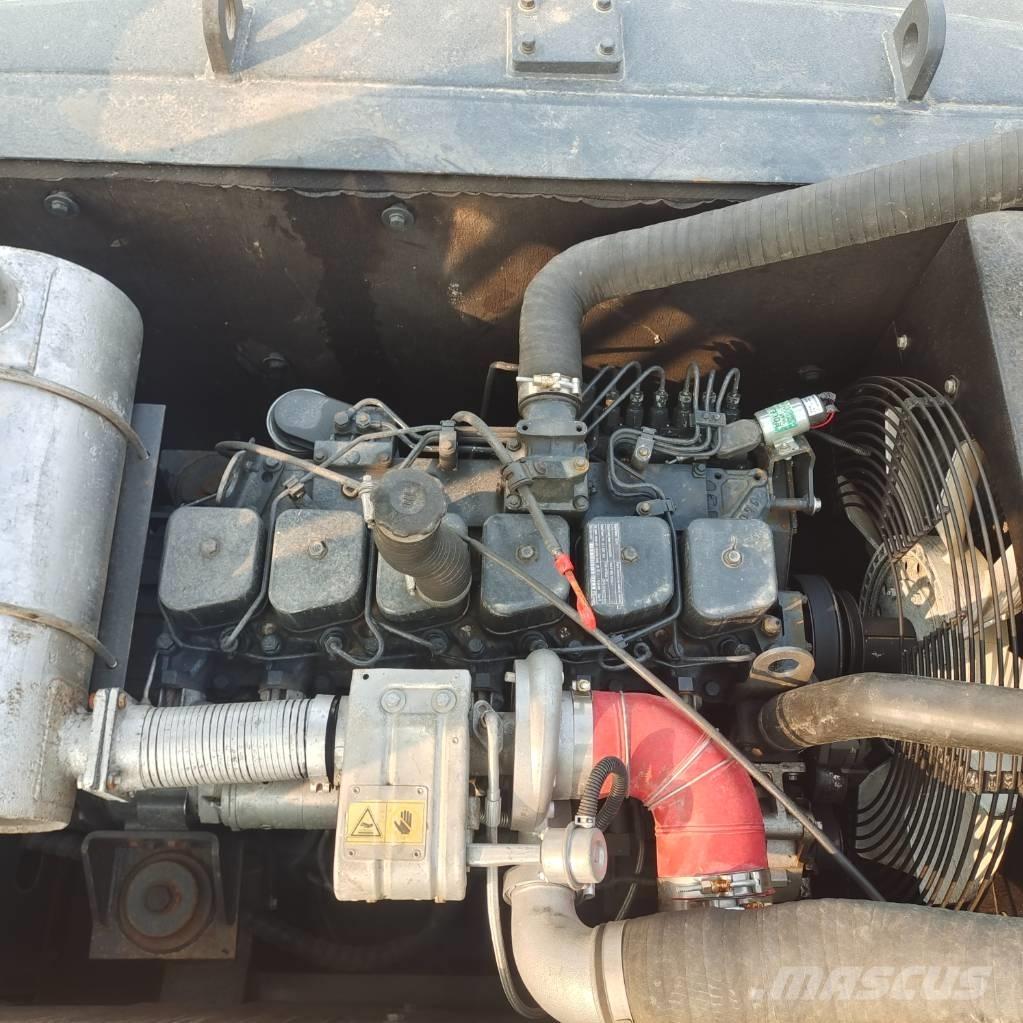 Hyundai R220LC-9S Kāpurķēžu ekskavatori