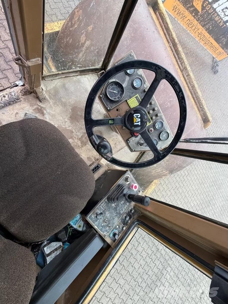 CAT CS 563 AW Vienvalča grunts veltņi