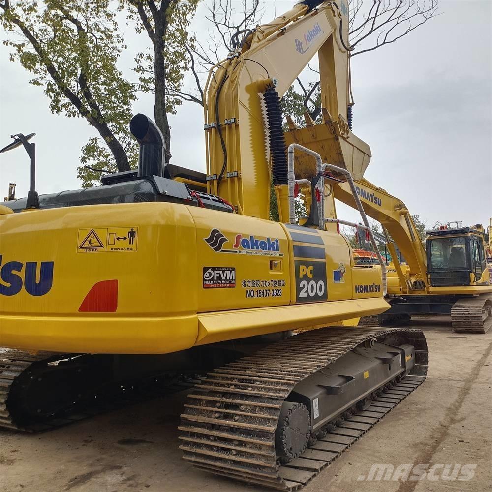 Komatsu PC 200 Kāpurķēžu ekskavatori