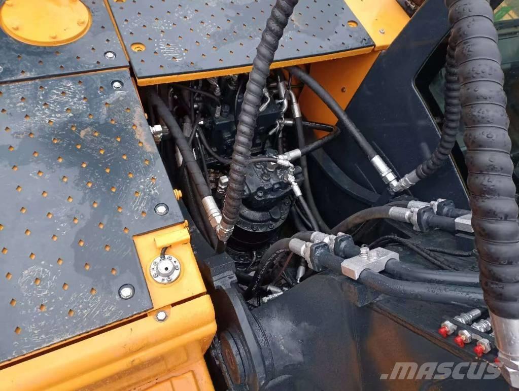 Hyundai 220LC-9S Kāpurķēžu ekskavatori