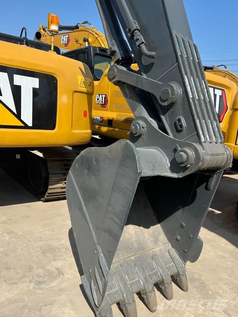 Volvo EC170 Ekskavatori uz riteņiem