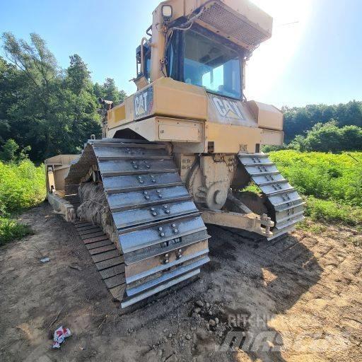 CAT D 6 T LGP Kāpurķēžu buldozeri