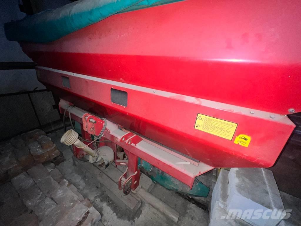 Kverneland DS-XL Minerālmēslu izkliedētāji