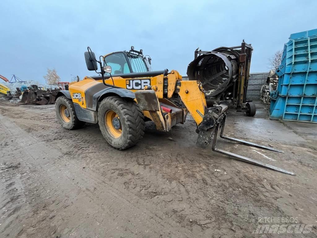 JCB 535-125 Teleskopiskie manipulatori