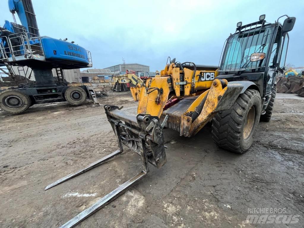 JCB 535-125 Teleskopiskie manipulatori