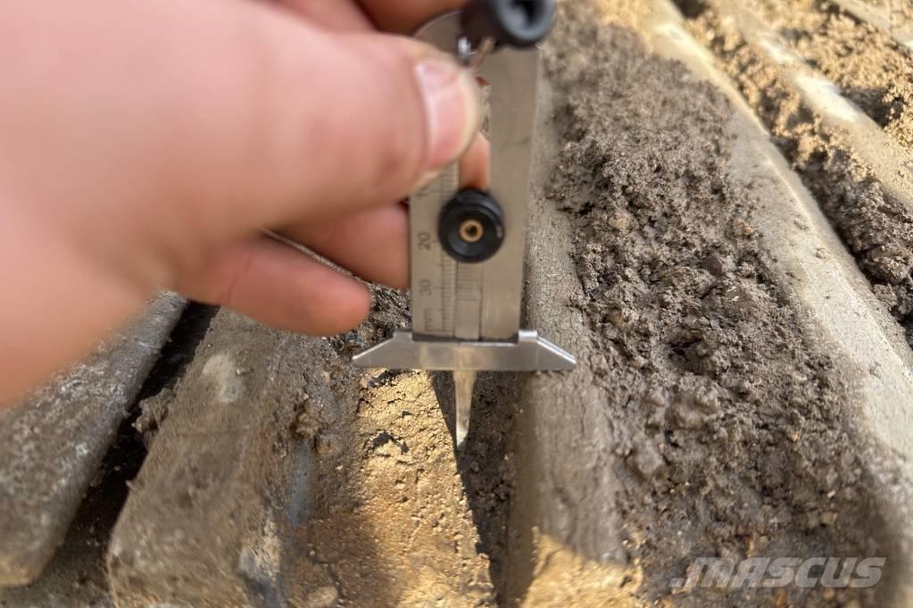 Volvo ECR235EL Kāpurķēžu ekskavatori