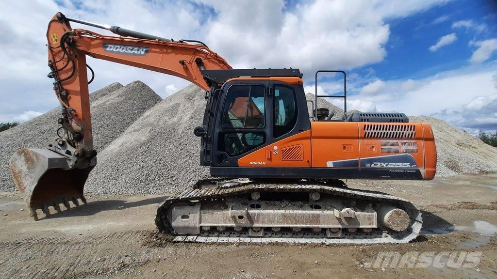 Doosan DX 255 LC-5 Kāpurķēžu ekskavatori