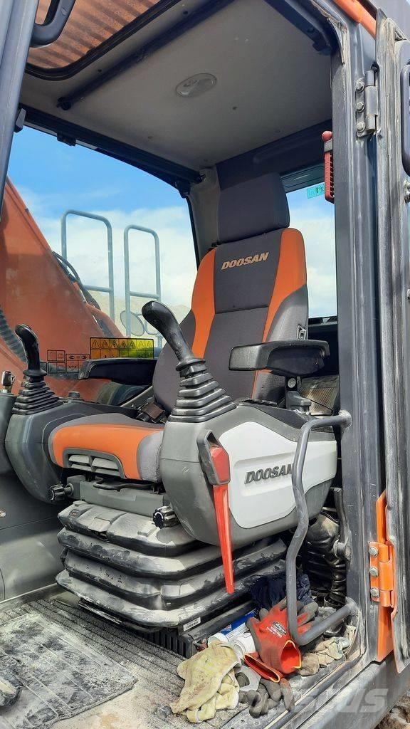 Doosan DX 255 LC-5 Kāpurķēžu ekskavatori
