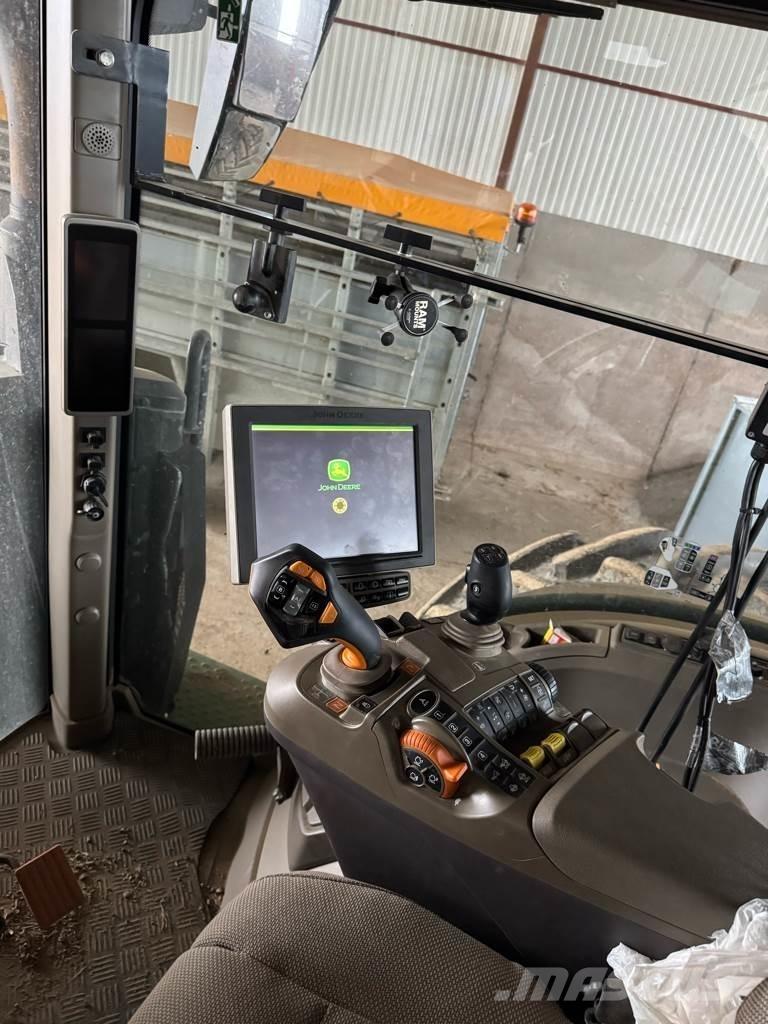John Deere 7R310 Traktori