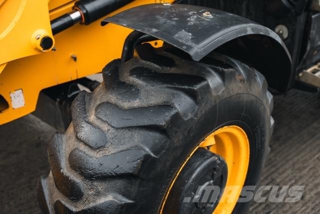 JCB 3CX Ekskavatori-iekrāvēji