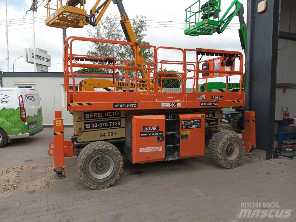 JLG 330 LRT Šķerveida pacēlāji