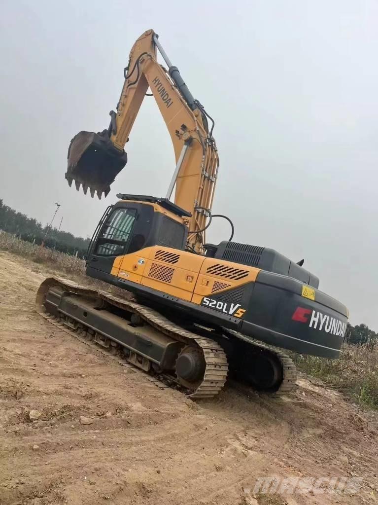 Hyundai Robex 520 VS Kāpurķēžu ekskavatori