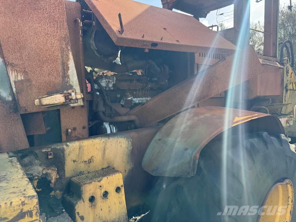 Volvo L 120 B Iekrāvēji uz riteņiem