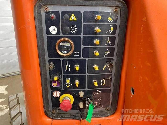 JLG E400AJP Strēles pacēlāji