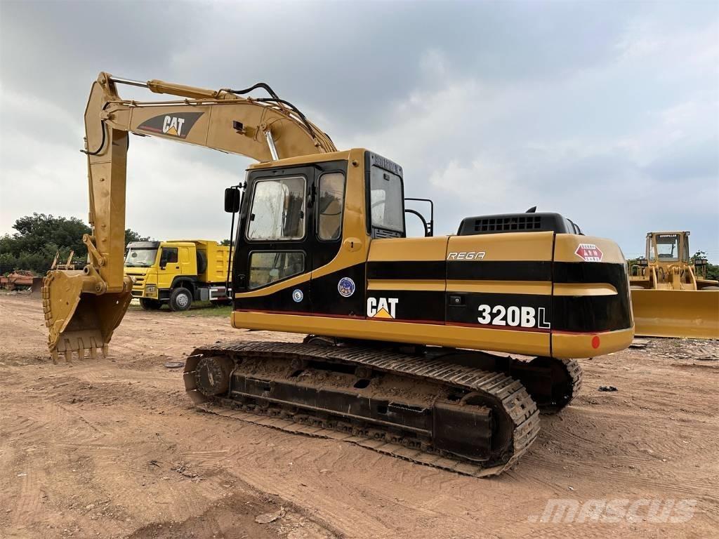 CAT 320 B Kāpurķēžu ekskavatori
