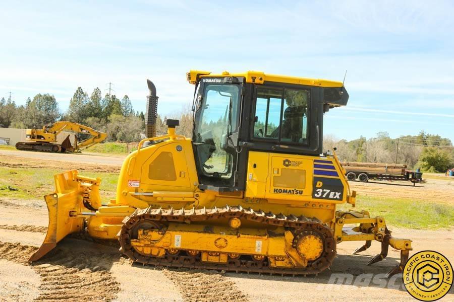 Komatsu D 37 EX Kāpurķēžu buldozeri