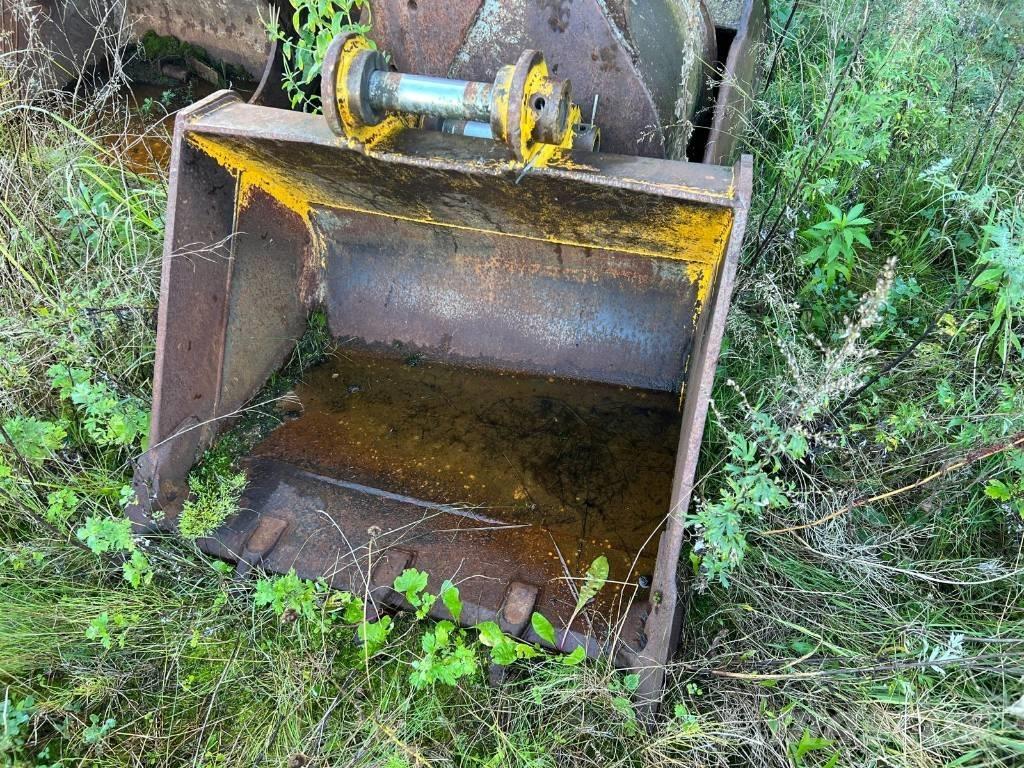 JCB JS 220 LR Kāpurķēžu ekskavatori