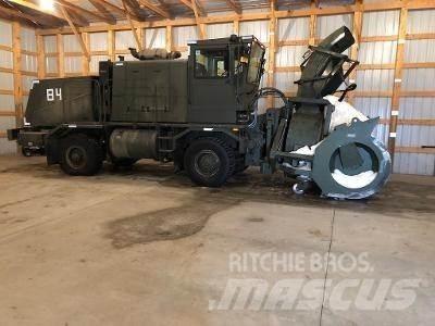Oshkosh H2218 Būvniecība- Citi