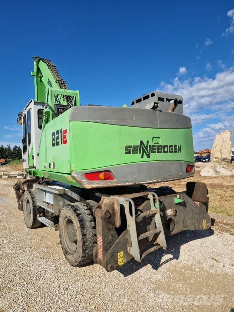 Sennebogen 821 E Ekskavatori uz riteņiem