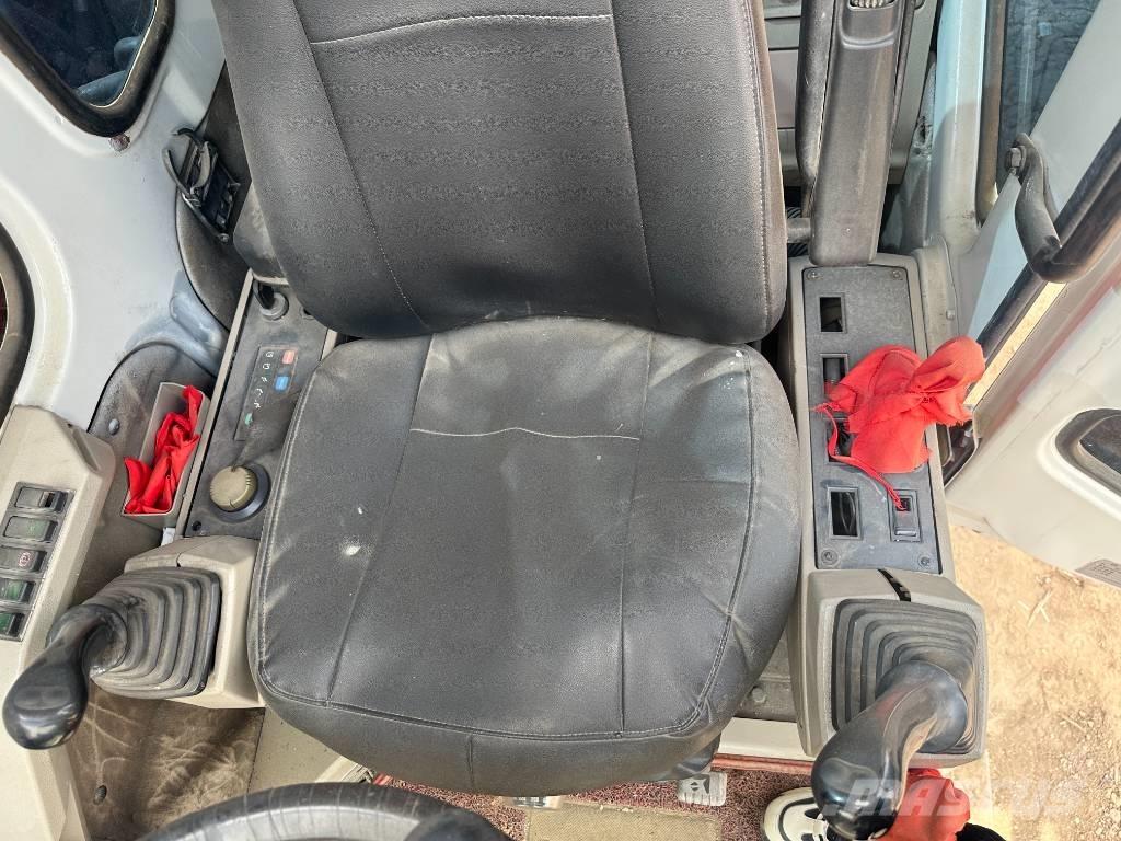 Doosan DH 150 W-7 Ekskavatori uz riteņiem