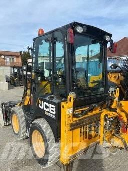 JCB 1 CX Ekskavatori-iekrāvēji