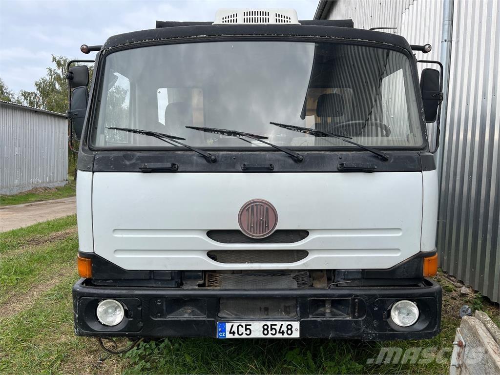 Tatra T 815 6X6 Pašizgāzējs