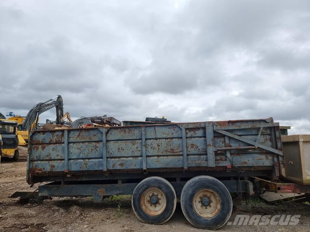 Montracon Trailer Treileri-pašizgāzēji