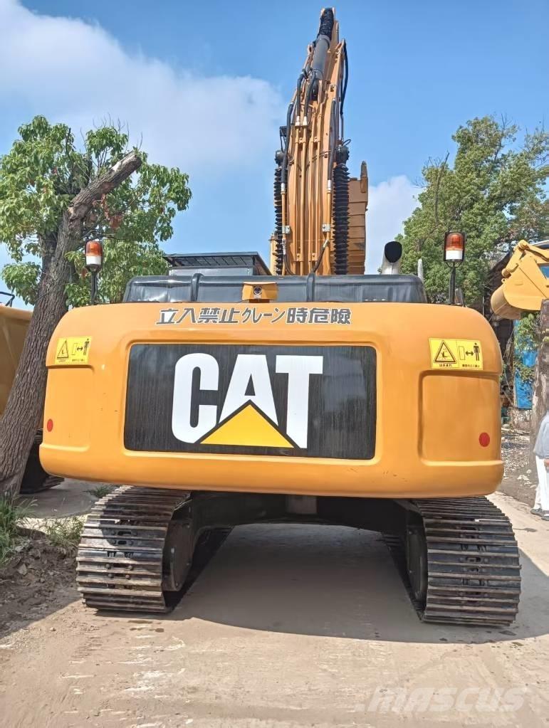 CAT 330 D Kāpurķēžu ekskavatori