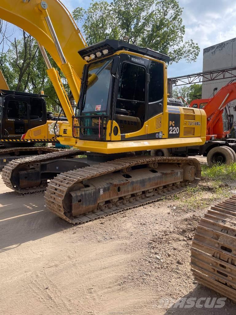 Komatsu pc220-8 Kāpurķēžu ekskavatori