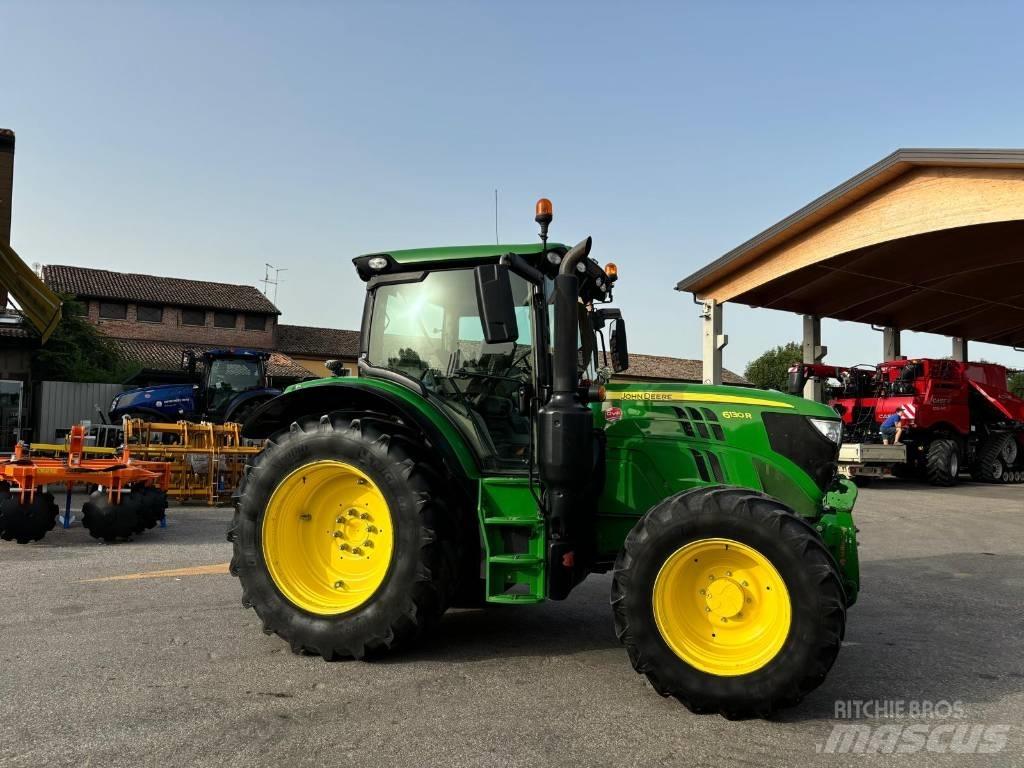 John Deere 6130 R Traktori