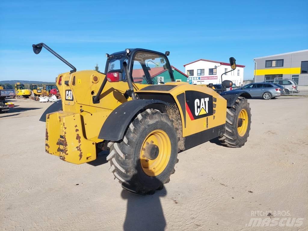 CAT TH 407 Teleskopiskie manipulatori