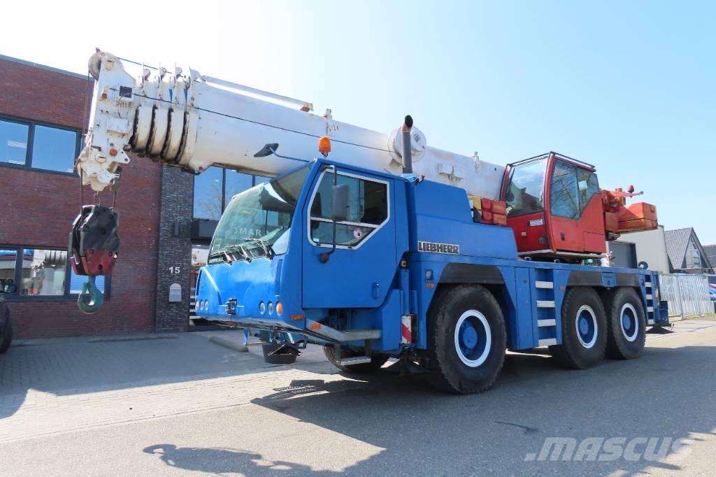 Liebherr LTM 1055-1 Visurgājēji celtņi