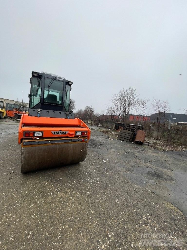 Hamm HD110 Divvalču grunts veltņi