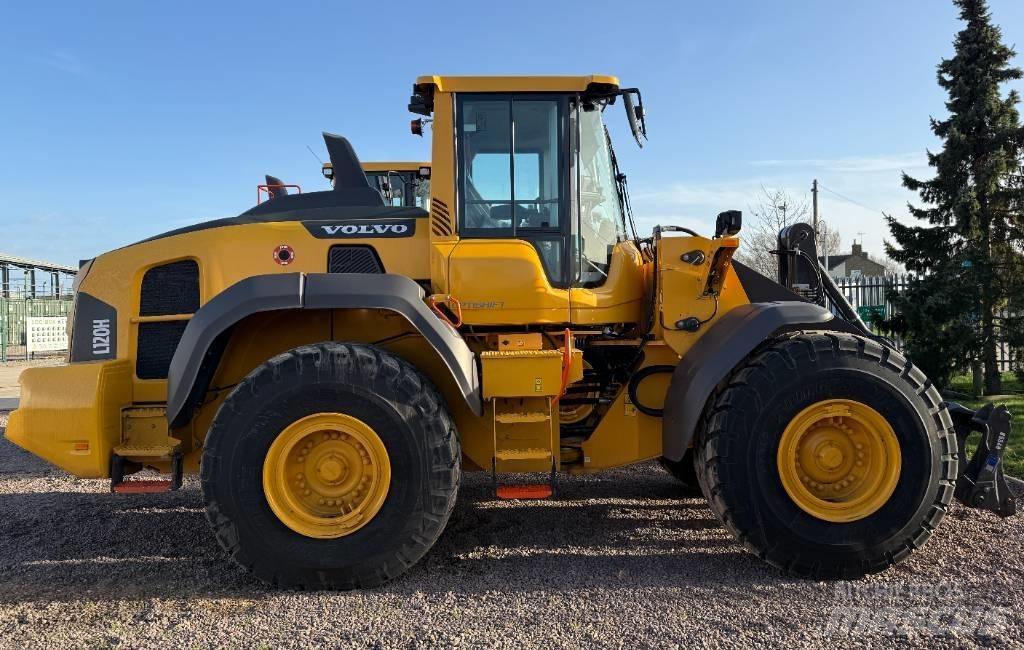 Volvo L 120 H Iekrāvēji uz riteņiem