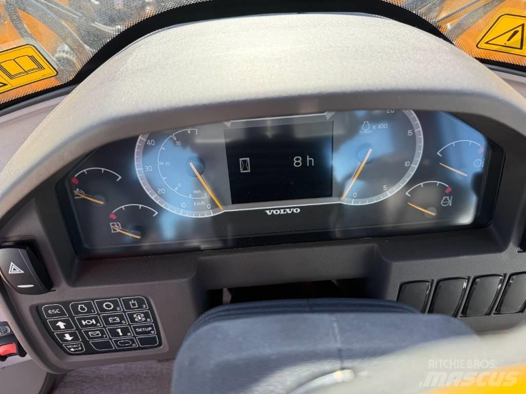 Volvo L 120 H Iekrāvēji uz riteņiem