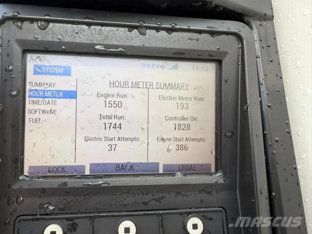 Kraker K-Force ISO Kustīgo grīdu puspiekabes