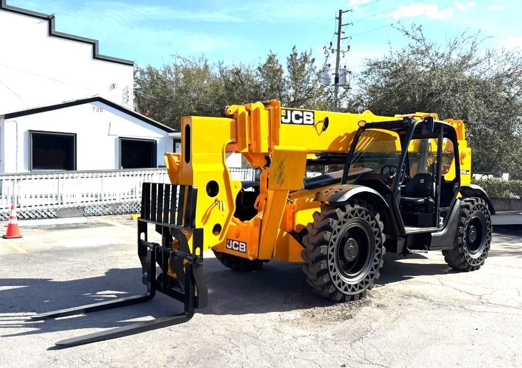 JCB 512-56 Teleskopiskie manipulatori