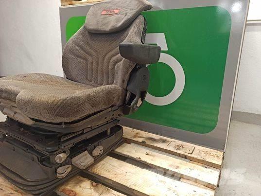 Valtra N 163 chair Kabīnes un interjers