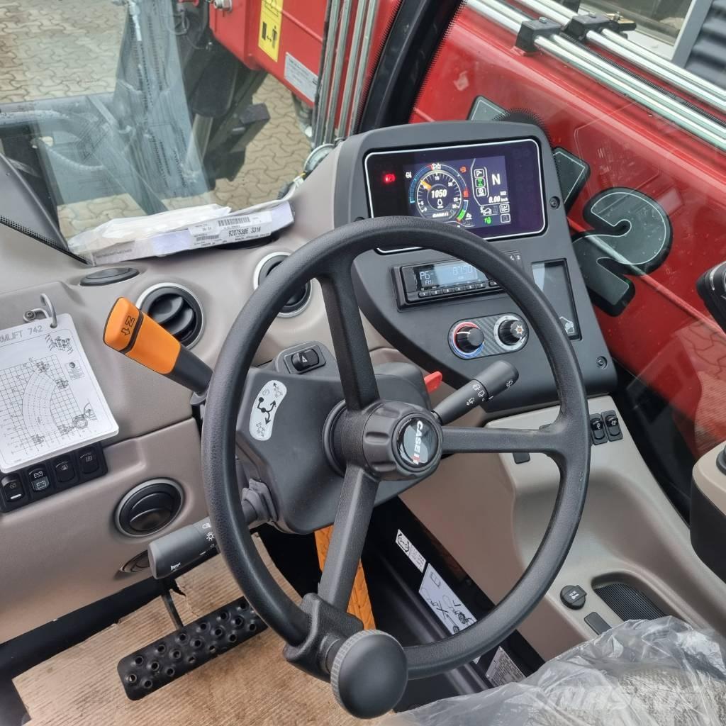 Case IH 742 Teleskopiskie manipulatori