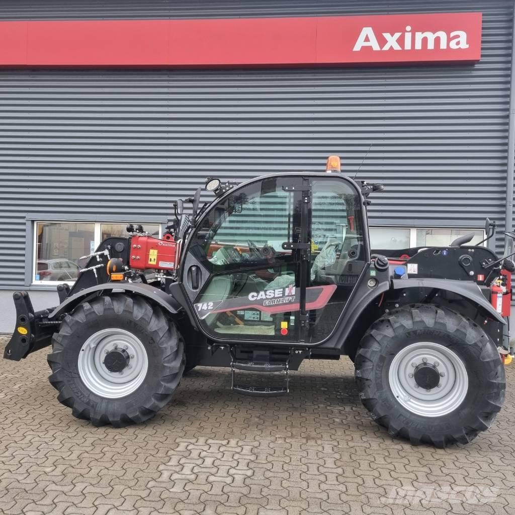 Case IH 742 Teleskopiskie manipulatori
