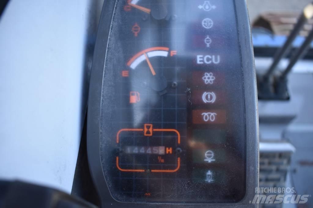 Hitachi SCX700 Kāpurķēžu ceļamkrāni