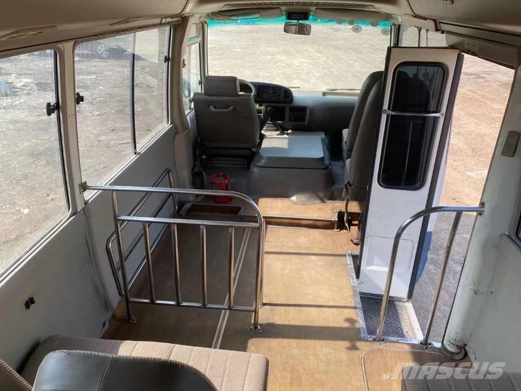 Toyota Coaster Bus Mikroautobusi