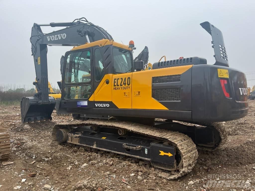 Volvo EC240BLC Kāpurķēžu ekskavatori