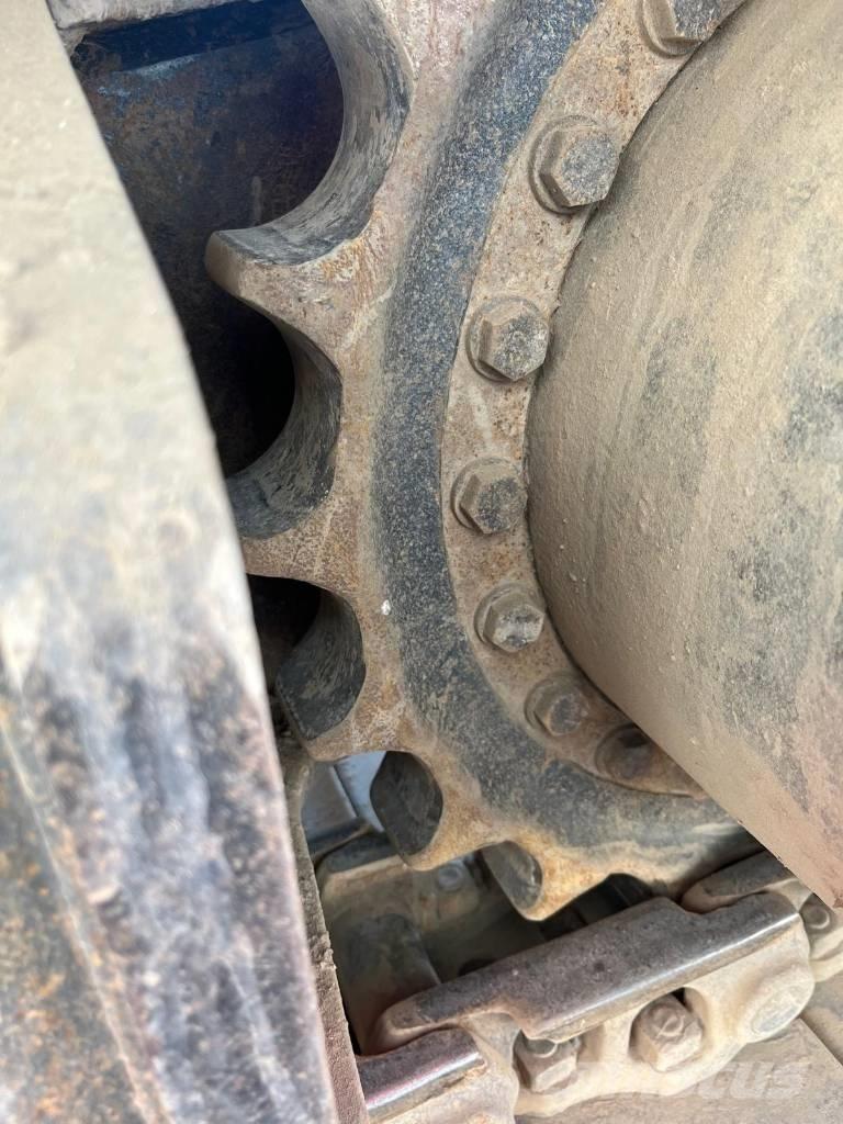 CASE CX 210 D Kāpurķēžu ekskavatori